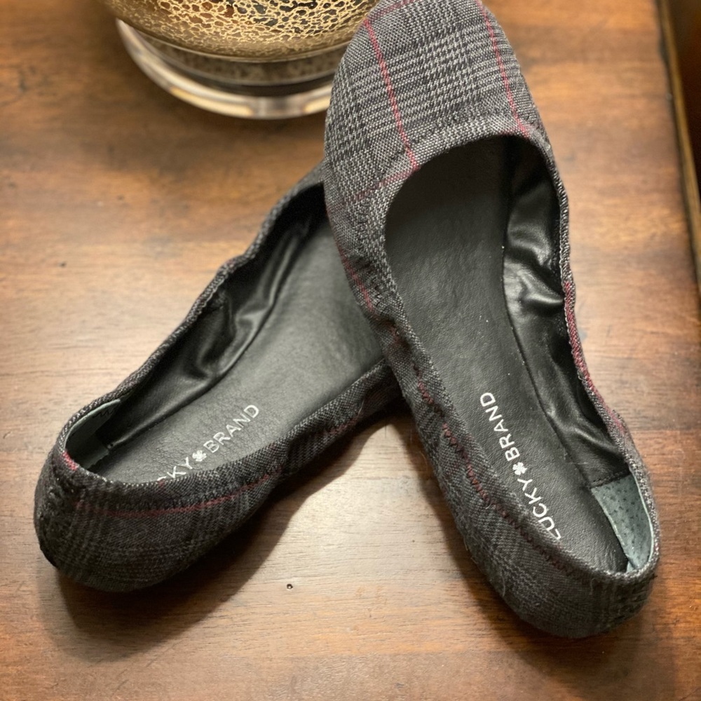 Lucky brand ballet flats NWOT